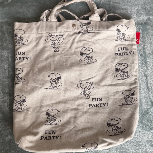 Snoopy 'Fun Party!' Canvas Tote Bag from Tokyo, Japan. - Picture 2 of 6